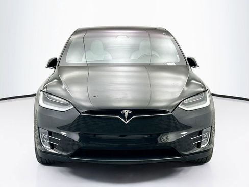 Used 2021 Tesla Model X Performance image 2