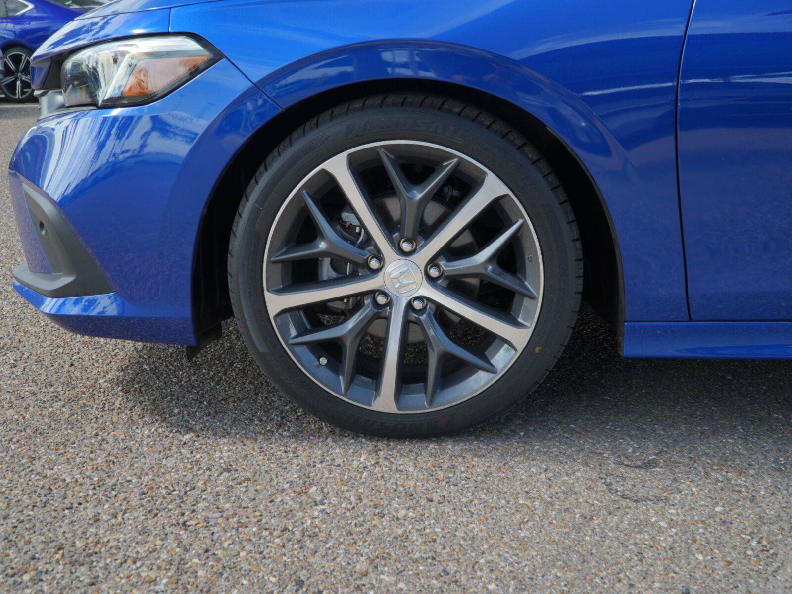 Used 2023 Honda Civic Touring image 17