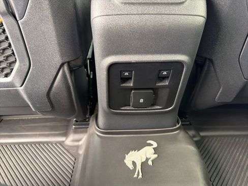 Used 2024 Ford Bronco Badlands AWD/4WD image 25
