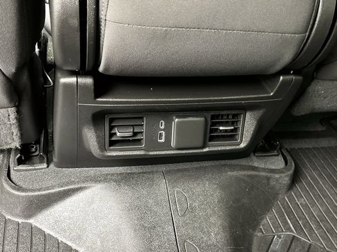 Certified 2022 Chevrolet Silverado 1500 LT AWD/4WD image 12