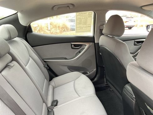 Used 2013 Hyundai Elantra GLS w/ Preferred Pkg image 20