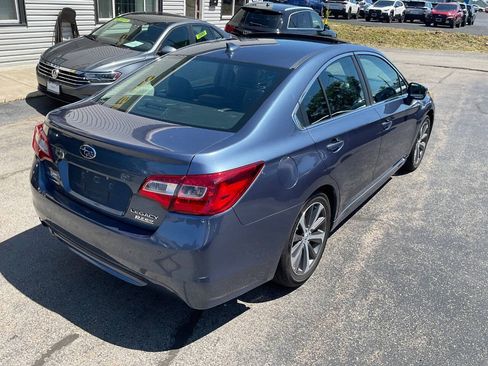Used 2017 Subaru Legacy 2.5i Limited AWD/4WD image 10