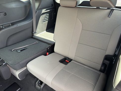 New 2026 Chevrolet Traverse LT image 25