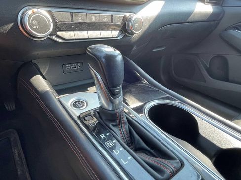 Used 2024 Nissan Altima 2.5 SR FWD image 32