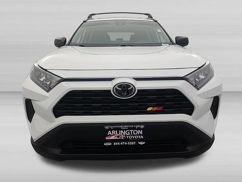 Used 2021 Toyota RAV4 LE FWD image 10
