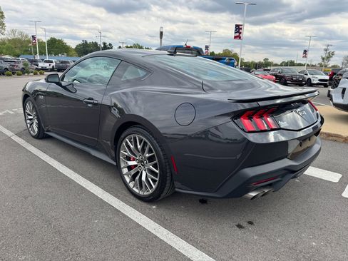 Used 2024 Ford Mustang GT Premium RWD image 7