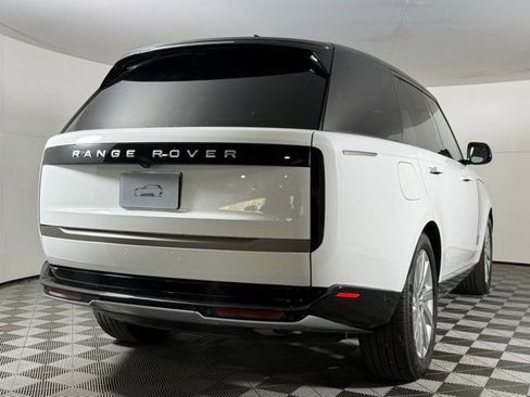 New 2025 Land Rover Range Rover SE AWD/4WD image 8
