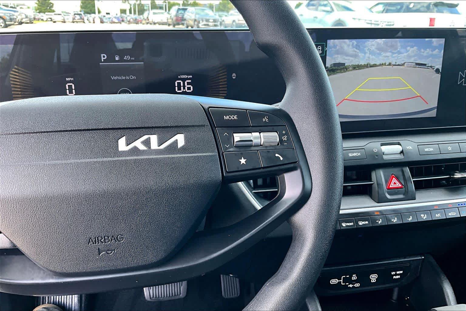 Used 2025 Kia K4 FWD image 25