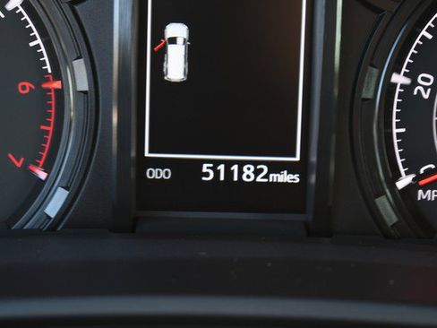 Certified 2024 Toyota 4Runner SR5 Premium image 32