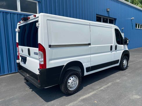 Used 2023 RAM ProMaster 2500 FWD image 3