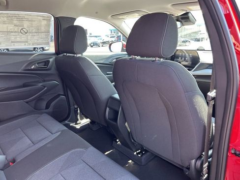 New 2026 Chevrolet Trax LS w/ LS Convenience Package FWD image 38