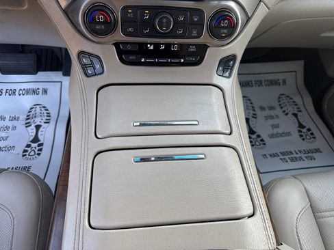 Used 2019 GMC Yukon Denali w/ Denali Ultimate Package image 23