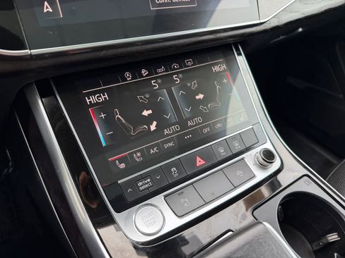 Used 2020 Audi Q7 3.0T Premium Plus w/ Premium Plus Package image 16