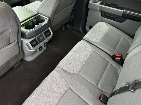 Used 2022 Ford F150 XLT image 12