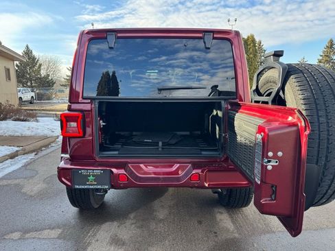 Used 2021 Jeep Wrangler Unlimited Sahara image 11