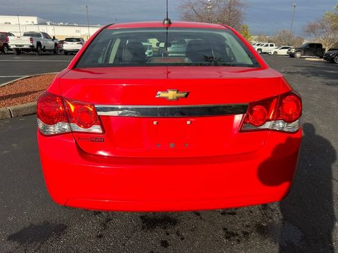 Used 2015 Chevrolet Cruze LT image 4