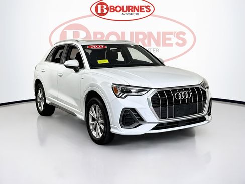 Used 2023 Audi Q3 2.0T Premium w/ Convenience Package AWD/4WD image 1