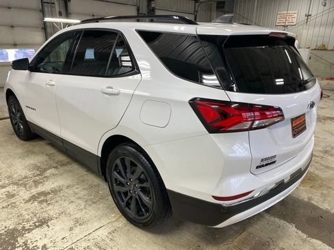 Used 2023 Chevrolet Equinox RS image 9
