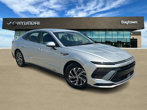 Used 2026 Hyundai Sonata Blue FWD image 1