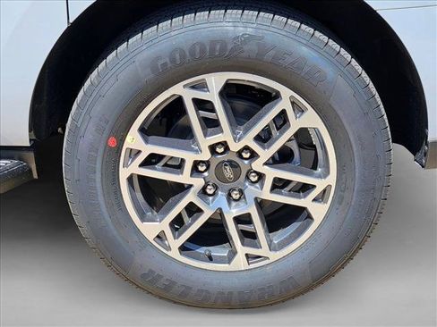 New 2026 Ford Expedition Max Active RWD image 10
