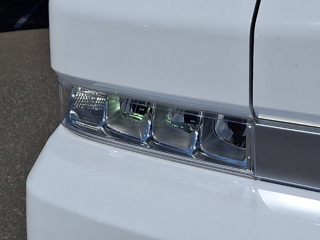 Used 2024 Chevrolet Brightdrop 400 w/ Commercial Equipment Package AWD/4WD image 24