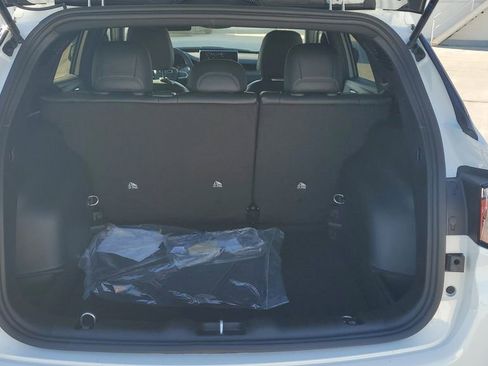 New 2026 Jeep Compass Latitude image 10