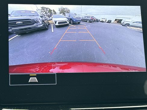 Certified 2023 Chevrolet Traverse LT image 24