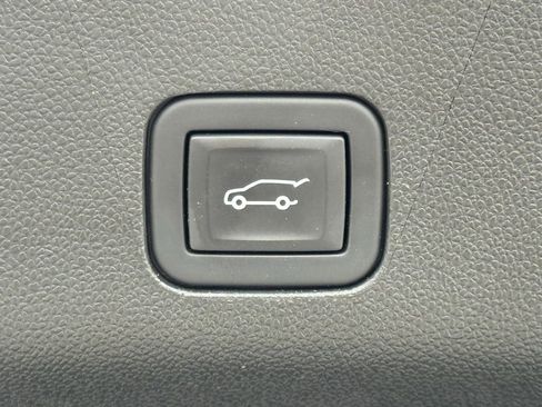 Used 2023 Chevrolet Suburban LT w/ Luxury Package AWD/4WD image 42