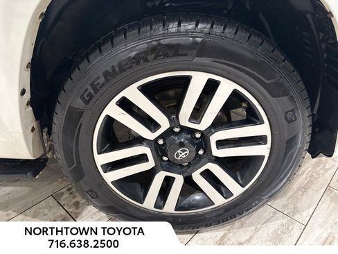 Used 2016 Toyota 4Runner Limited image 32