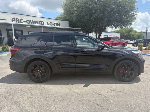 Used 2021 Ford Explorer ST w/ Equipment Group 401A AWD/4WD image 2