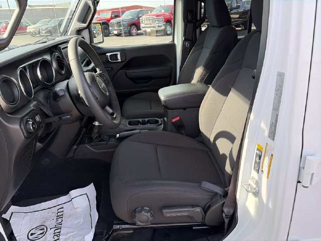 Used 2023 Jeep Wrangler Unlimited Sport AWD/4WD image 9