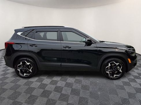Certified 2024 Kia Seltos EX AWD/4WD image 7