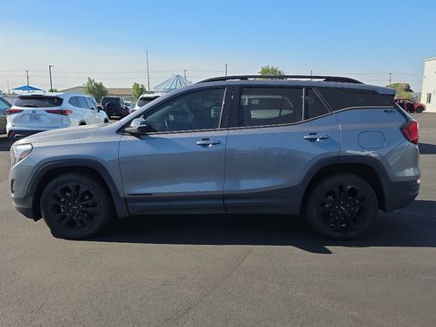 Used 2021 GMC Terrain SLT w/ Elevation Edition AWD/4WD image 4