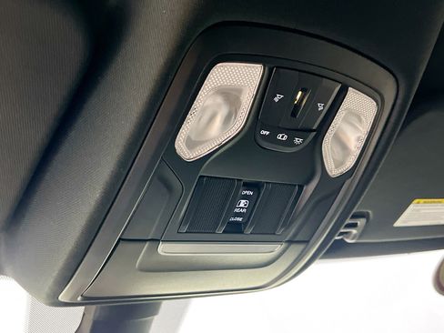 Used 2021 RAM 1500 Big Horn RWD image 22