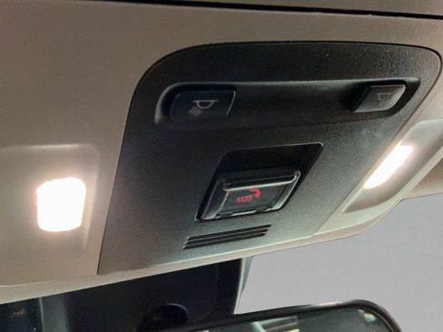 Certified 2021 Toyota Camry SE FWD image 13