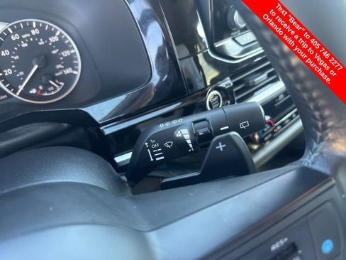 Used 2024 Nissan Pathfinder SV image 21