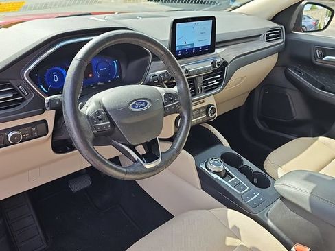 Used 2020 Ford Escape Titanium AWD/4WD image 16