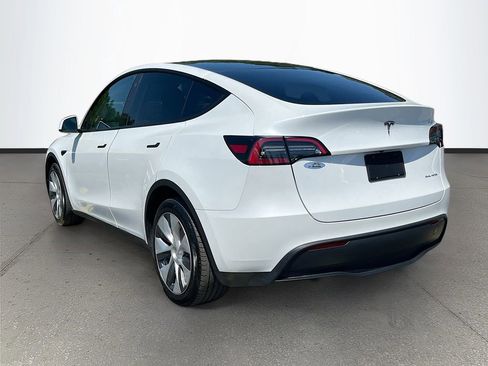 Used 2023 Tesla Model Y Long Range AWD/4WD image 5