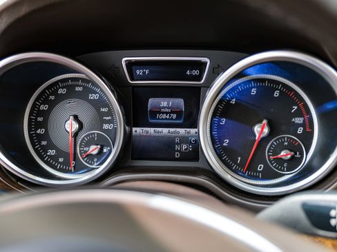 Used 2018 Mercedes-Benz GLE 350 w/ Premium 1 Package image 16