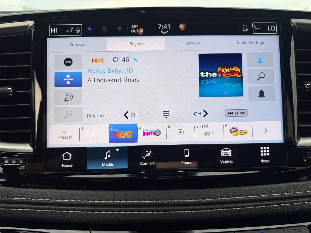 New 2027 Chrysler Pacifica Select FWD image 12