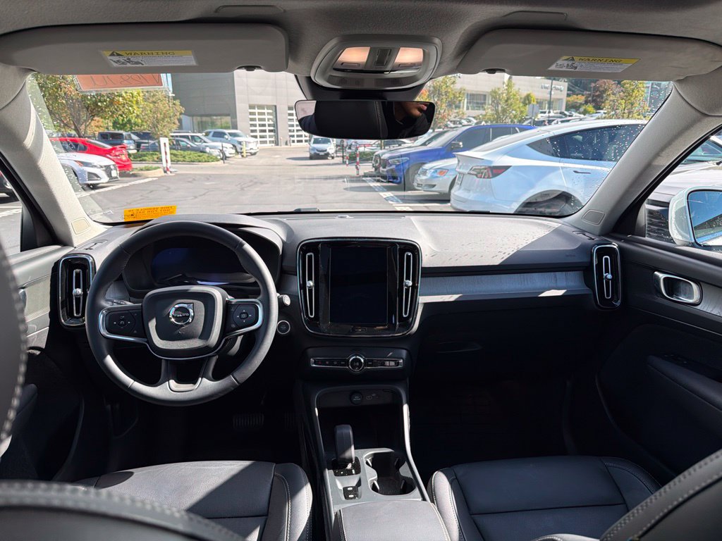 Certified 2024 Volvo XC40 B5 Core AWD/4WD image 10