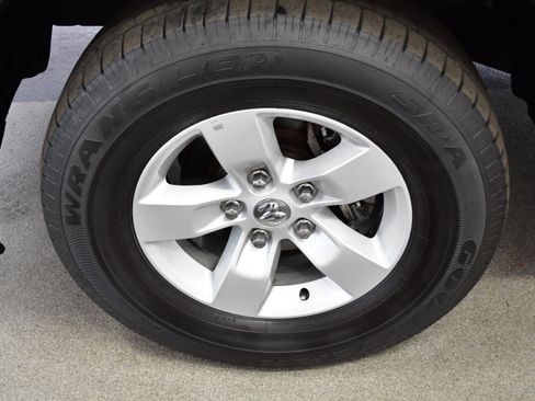 Used 2023 RAM 1500 Classic SLT w/ Trailer & Traction Group image 28