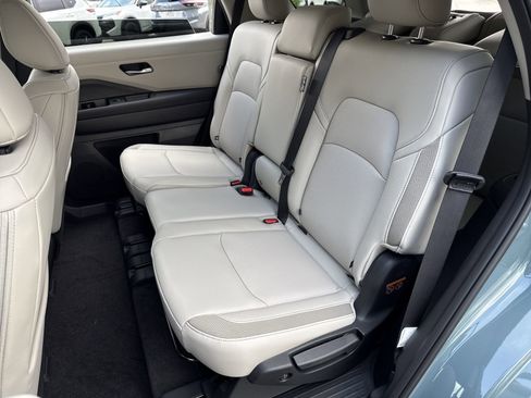 New 2026 Nissan Pathfinder SL w/ Cargo Package FWD image 15