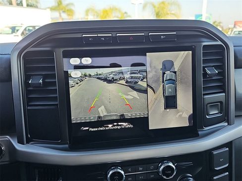 Used 2023 Ford F150 Lightning XLT image 15