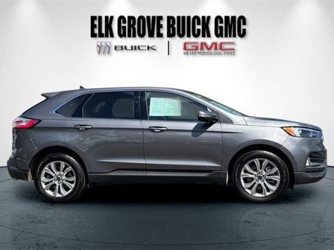 Used 2024 Ford Edge Titanium image 3