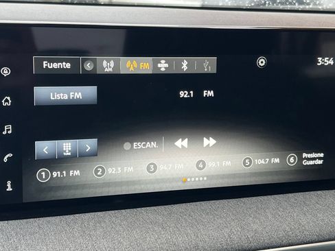 Used 2025 Nissan Kicks SV FWD image 20