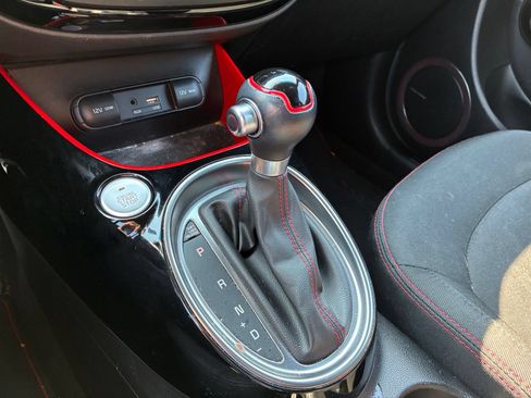 Used 2018 Kia Soul + FWD image 7