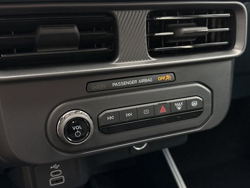 New 2026 Ford Maverick XL FWD image 19