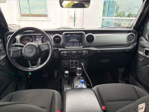 Used 2021 Jeep Wrangler Unlimited Sport AWD/4WD image 5