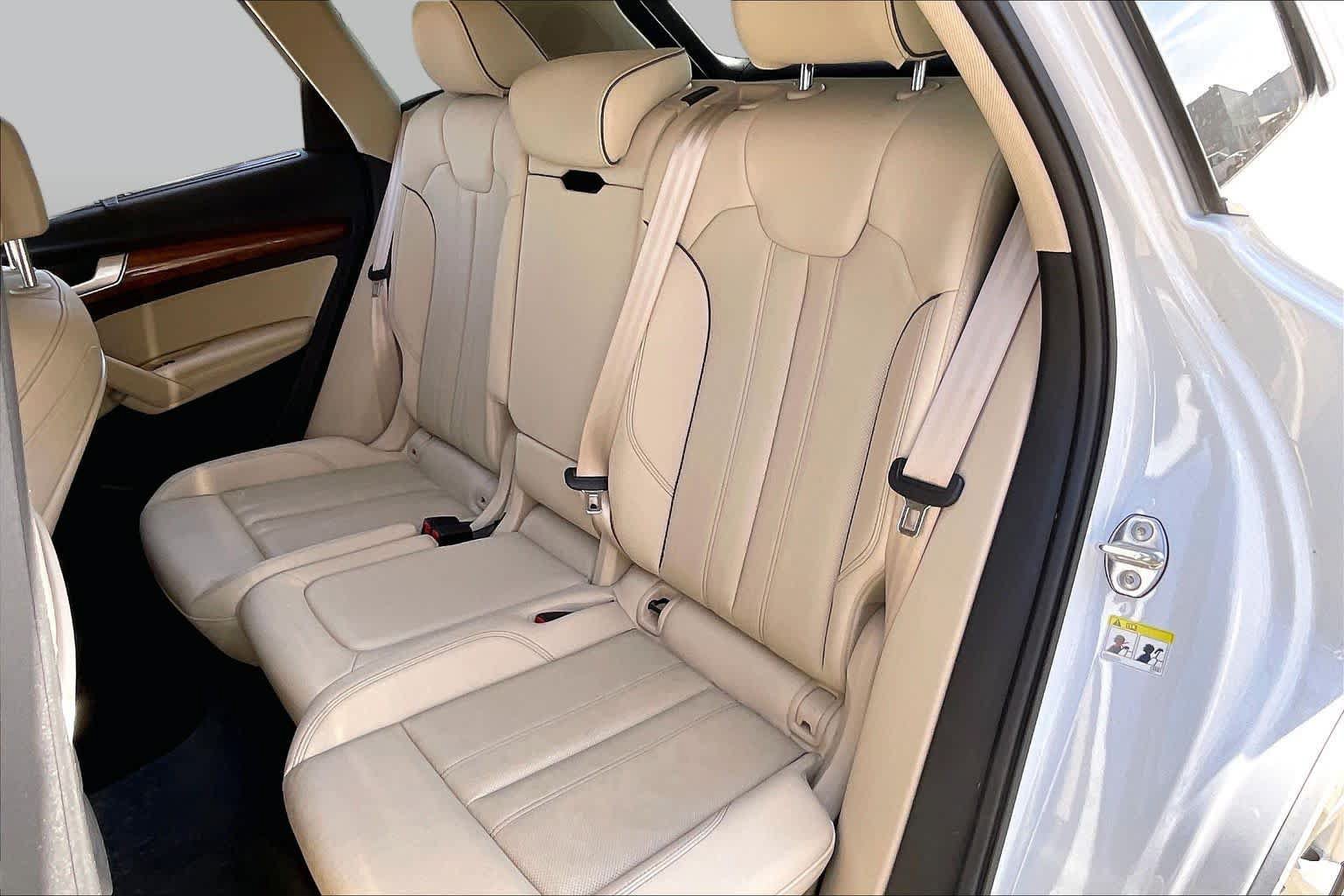 Used 2023 Audi Q5 2.0T Premium Plus w/ Premium Plus Package AWD/4WD image 20